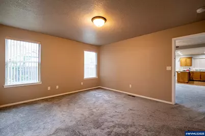 3007 Evergreen Av NE, Salem, OR 97301 - Photo 16