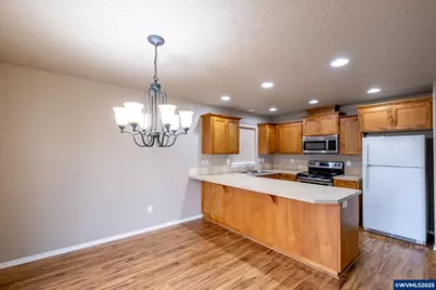 3007 Evergreen Av NE, Salem, OR 97301 - Photo 10