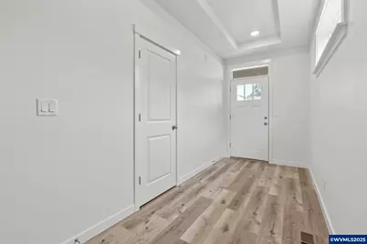 706 Tigerlily St, Silverton, OR 97381 - Photo 6