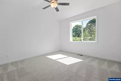 714 Tigerlily St, Silverton, OR 97381 - Photo 32