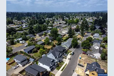 853 NE 17th Av, Canby, OR 97013 - Photo 30