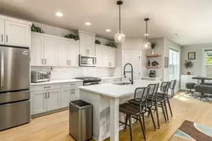 853 NE 17th Ave, Canby, OR 97013 - Photo 6