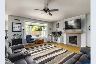 853 NE 17th Av, Canby, OR 97013 - Photo 12