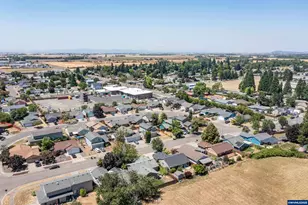 1024 S 10th St, Lebanon, OR 97355 - Photo 38