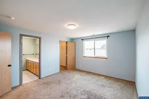 1024 S 10th St, Lebanon, OR 97355 - Photo 18