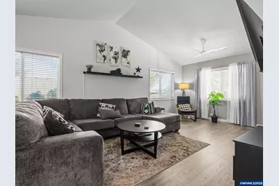 5447 Sugar Plum St SE, Salem, OR 97306 - Photo 6