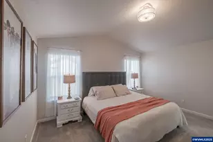 414 SE Ray St, Dallas, OR 97338 - Photo 8