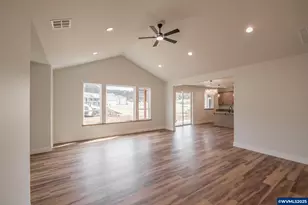 4549 Kalmia St, Sweet Home, OR 97386 - Photo 4