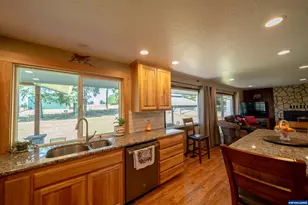 39903 Mertz Dr SE, Stayton, OR 97383 - Photo 10