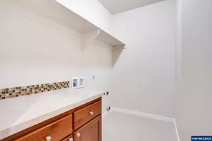 388 Market St, Salem, OR 97301 - Photo 36