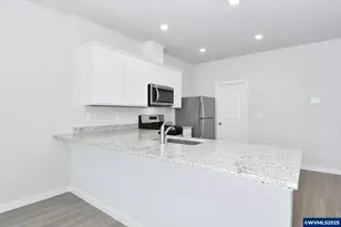 1171 Parkside Ave, Woodburn, OR 97071 - Photo 8