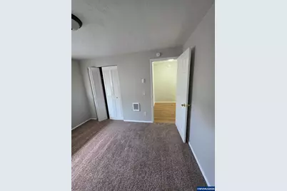 455 W D St, Halsey, OR 97348 - Photo 10