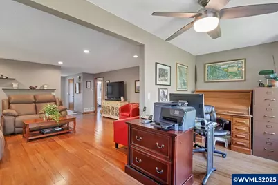 1639 Nut Tree Dr NW, Salem, OR 97304 - Photo 18