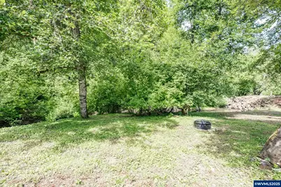 1774 Grape Ct, Sweet Home, OR 97386 - Photo 34