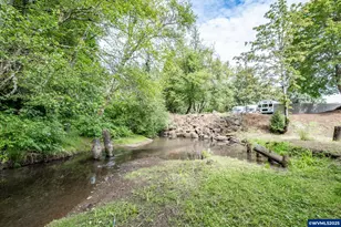 1774 Grape Ct, Sweet Home, OR 97386 - Photo 2