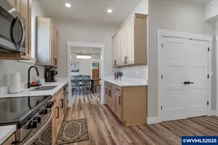 275 Monmouth St, Independence, OR 97351 - Photo 20