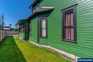 275 Monmouth St, Independence, OR 97351 - Photo 40