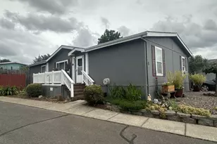 2000 Robins Lane SE, Salem, OR 97306 - Photo 4