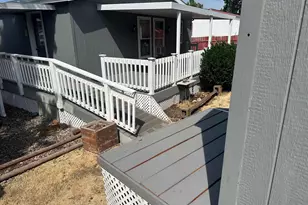 2000 Robins Lane SE, Salem, OR 97306 - Photo 2