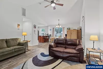 42 Weldwood Dr, Lebanon, OR 97355 - Photo 8