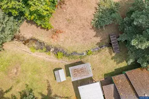 554 Mitchell St, Falls City, OR 97344 - Photo 6