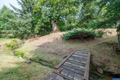 554 Mitchell St, Falls City, OR 97344 - Photo 30