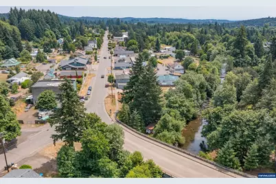 554 Mitchell St, Falls City, OR 97344 - Photo 48