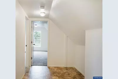 1133 Irvington Dr, Eugene, OR 97404 - Photo 44