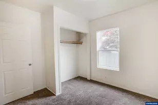 1133 Irvington Dr, Eugene, OR 97404 - Photo 36