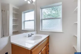 1133 Irvington Dr, Eugene, OR 97404 - Photo 50