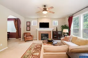 885 N Pointe Dr NW, Albany, OR 97321 - Photo 8