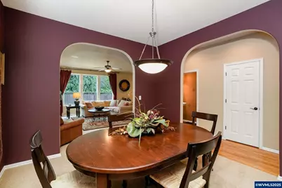 885 North Pointe Dr NW, Albany, OR 97321 - Photo 4