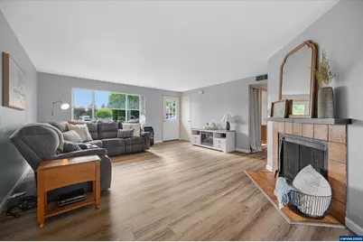 4591 Juliana Lp SE, Salem, OR 97317 - Photo 10