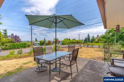 3301 Bluff Av SE, Salem, OR 97302 - Photo 12