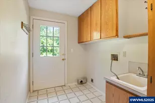 41715 Miles Ln, Lebanon, OR 97355 - Photo 16