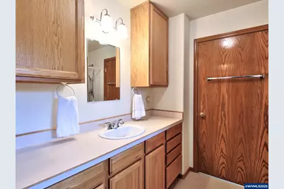 243 SE Harney St, Sheridan, OR 97378 - Photo 18