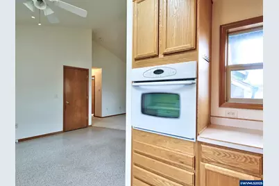 243 SE Harney St, Sheridan, OR 97378 - Photo 16