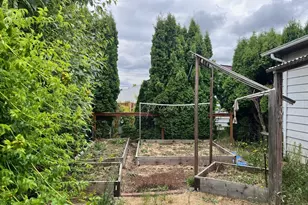 5422 Portland Rd NE, Salem, OR 97305 - Photo 12