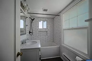 1859 State St, Salem, OR 97301 - Photo 26