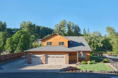 222 SE Whitten Rd, Mill City, OR 97360 - Photo 2