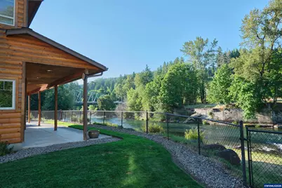 222 SE Whitten Rd, Mill City, OR 97360 - Photo 36