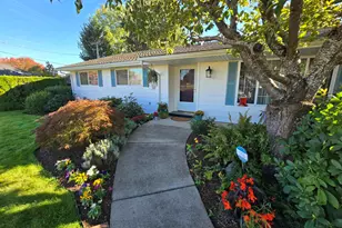 1104 29th Ave SW, Albany, OR 97321 - Photo 2