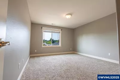 2757 Islander Av NW, Salem, OR 97304 - Photo 14