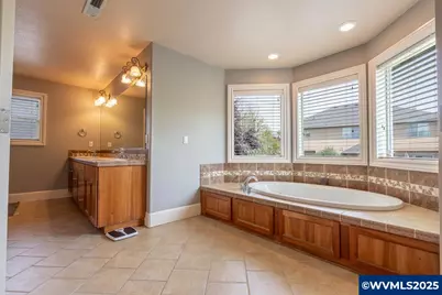 2757 Islander Av NW, Salem, OR 97304 - Photo 22