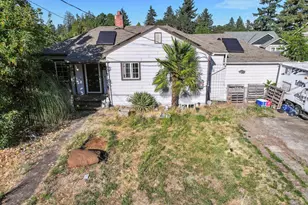 1082 Cascade Dr NW, Salem, OR 97304 - Photo 2