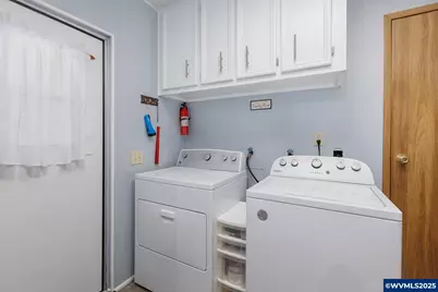 185 N 6th St, Lakeside, OR 97449 - Photo 28