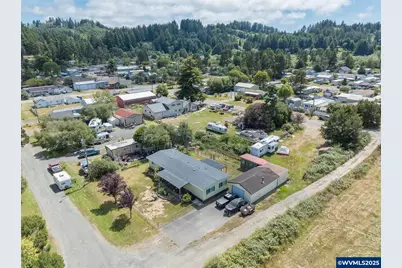 185 N 6th St, Lakeside, OR 97449 - Photo 40