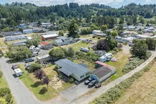 185 N 6th St, Lakeside, OR 97449 - Photo 40