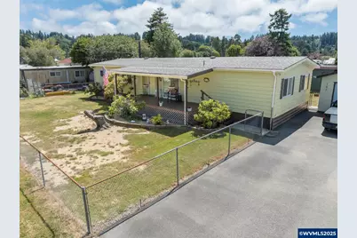 185 N 6th St, Lakeside, OR 97449 - Photo 4