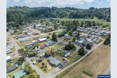 185 N 6th St, Lakeside, OR 97449 - Photo 44